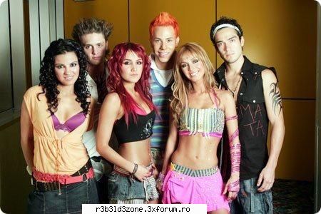 Versuri Rbd:X - FUERA Tu voz ya me tiene muy mal son mas de las - versuri RBD