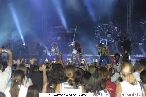 =(  =(  =(  =(  :(  :(  :(  :(  :(  :(  :(  :(  :( 

am auzit ca rbd se ce va place la dulce??